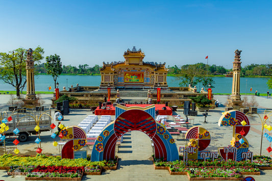 Vietnam’s top tourist destinations bask in festive ambience as Tet nears | Tet Vietnam | Sourcing Vietnam
