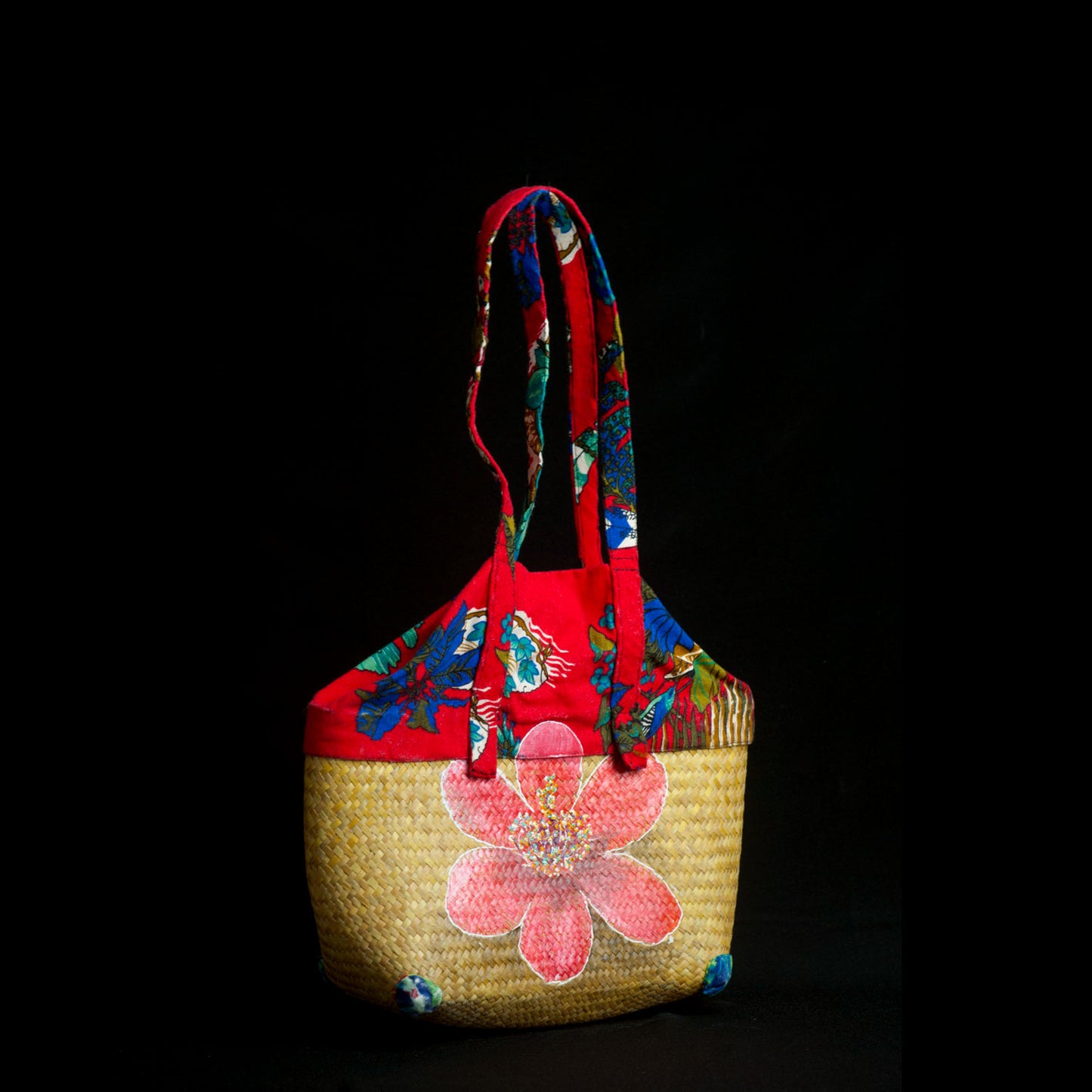 Patterned motifs Grass Bag | bag | Sourcing Vietnam